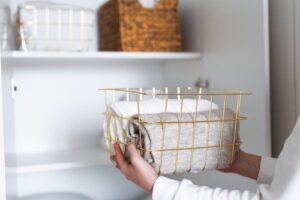 How to make a weekly cleaning schedule